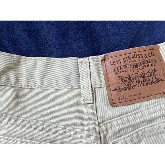 Vintage Levi's 950 Beige Relaxed Fit Mom Button‎ Fly Shorts Junior Sz 5 USA - Picture 5 of 6